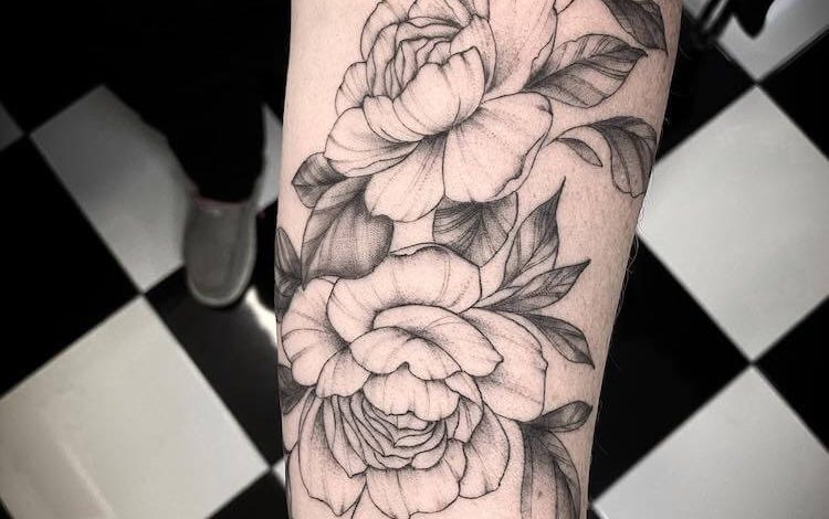 Cross and rose tattoos designs